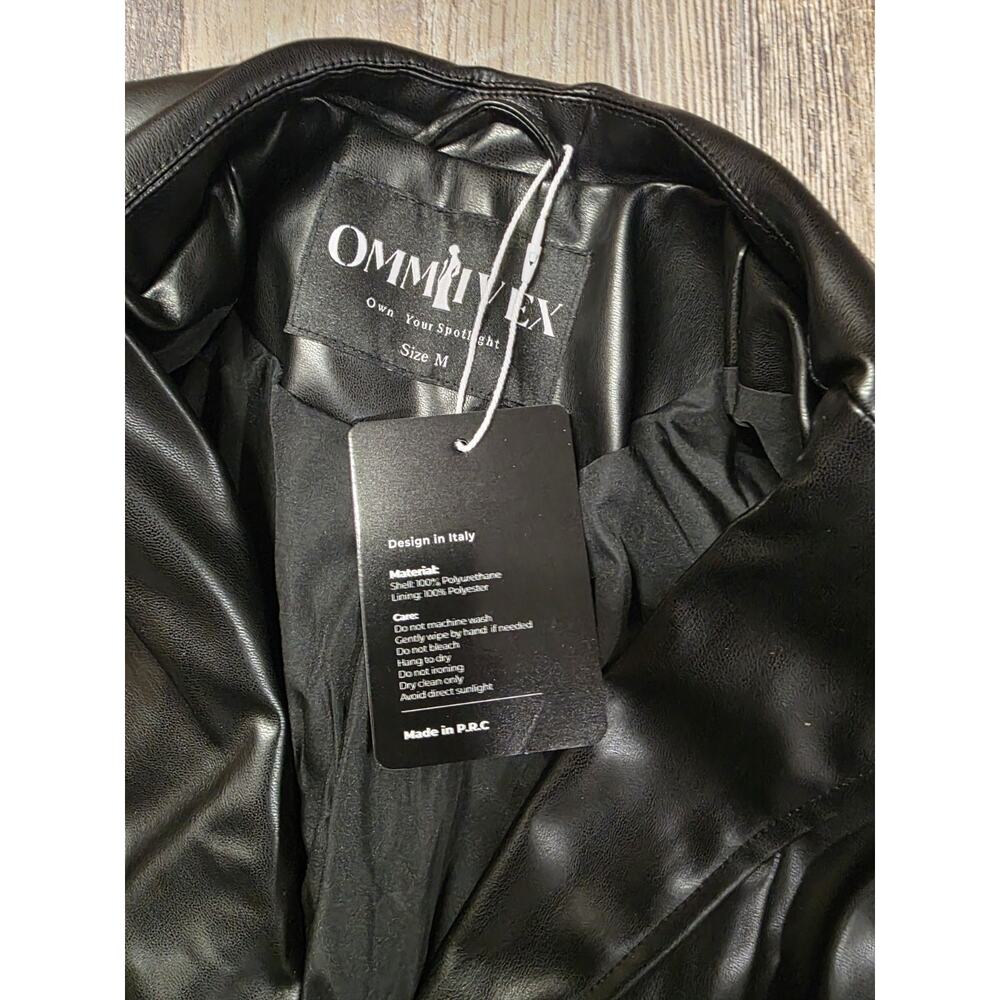 OMMIIVEX Faux Leather Blazer Black Ruched Sleeve Single Button Size M NWT - Picture 9 of 12